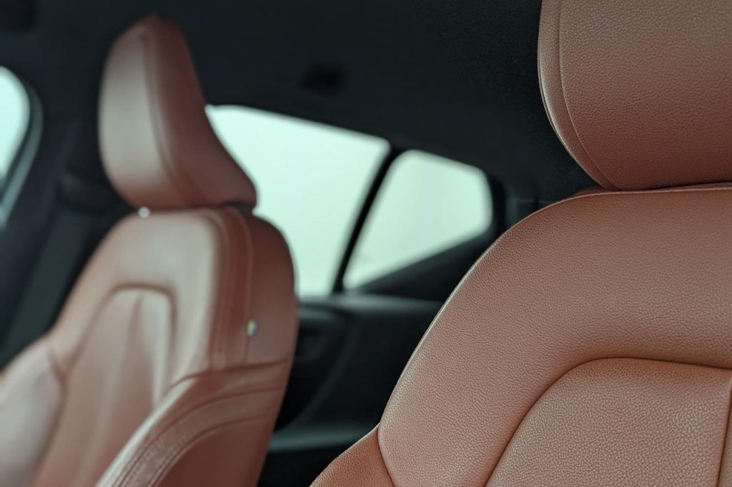 USED 2021 21 VOLVO XC40 1.5 T3 Inscription Pro SUV 5dr Petrol Auto Euro 6 (s/s) (163 ps) Sat Nav,Leather, Heated Screen