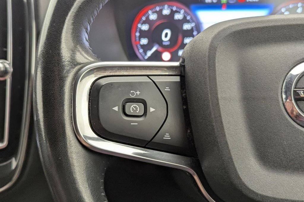 USED 2021 21 VOLVO XC40 1.5 T3 Inscription Pro SUV 5dr Petrol Auto Euro 6 (s/s) (163 ps) Sat Nav,Leather, Heated Screen