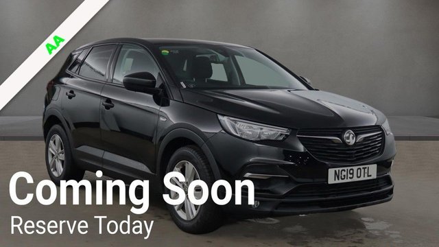 View our Vauxhall Grandland X 1.2 Turbo SE SUV 5dr Petrol Auto 8Spd Euro 6 (s/s) (130 ps)