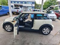 USED 2013 63 MINI HATCH 1.6 One Auto Euro 6 3dr MINI Hatch One Automatic