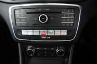 USED 2017 67 MERCEDES-BENZ GLA 1.6 GLA200 SE (Executive) SUV 5dr Petrol Manual Euro 6 (s/s) (156 ps) Rev Camera, Heated Seats