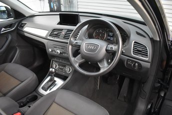 View our AUDI Q3