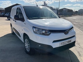 2022 TOYOTA PROACE CITY 50kWh Icon Short Panel Van 5dr Electric Auto SWB (7kW OBC) (136 ps) &pound;9995.00