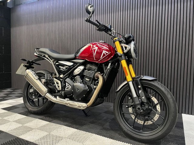 View our TRIUMPH SPEED 400