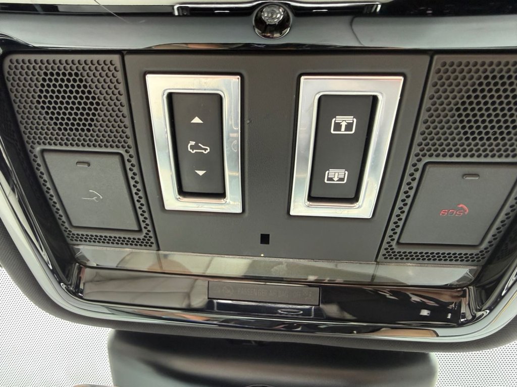 USED 2018 18 LAND ROVER RANGE ROVER VELAR 3.0 SD6 V6 R-Dynamic HSE SUV 5dr Diesel Auto 4WD Euro 6 (s/s) (300 ps) PANROOF+21"ALLOYS+AIR SUSPENSION