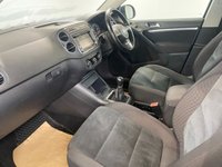 USED 2011 11 VOLKSWAGEN TIGUAN 2.0 TDI Sport SUV 5dr Diesel Manual 4WD Euro 5 (170 ps) 4MOTION 4WD !