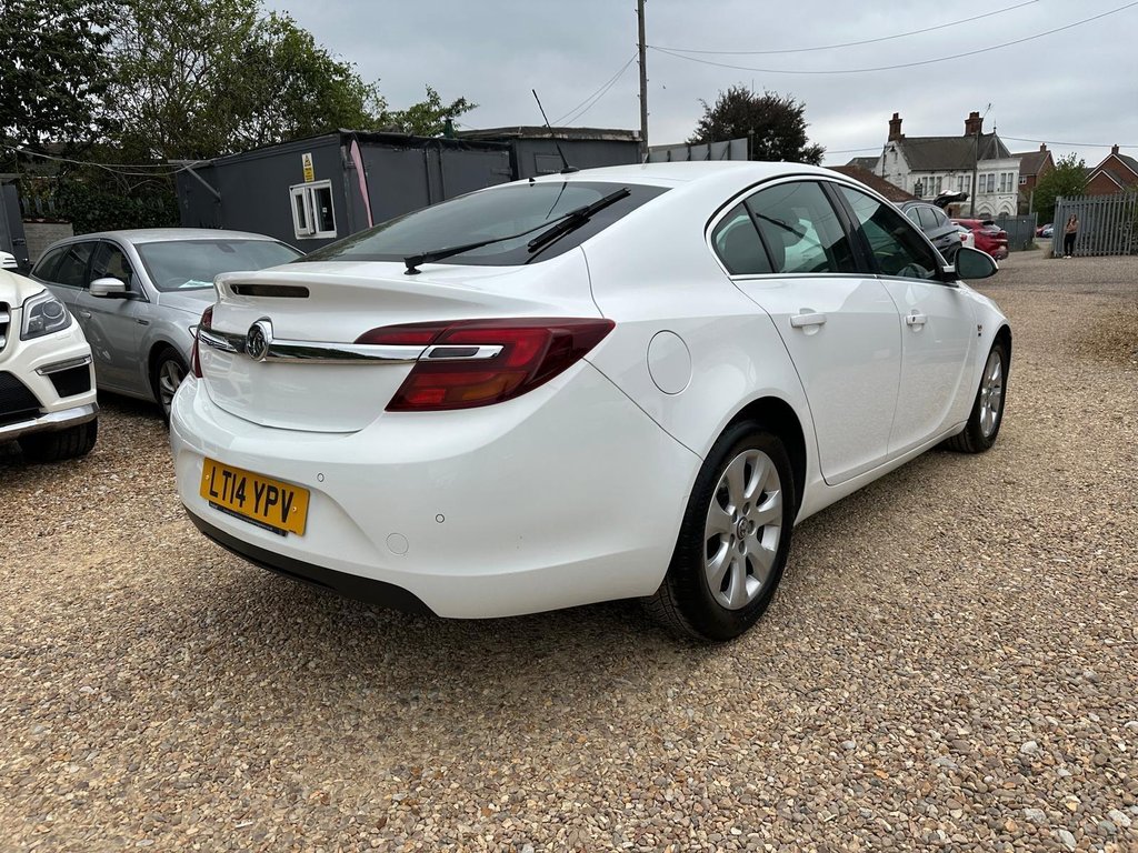 2014 Vauxhall Insignia thumbnail 23