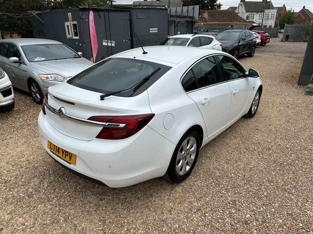 2014 Vauxhall Insignia thumbnail 24