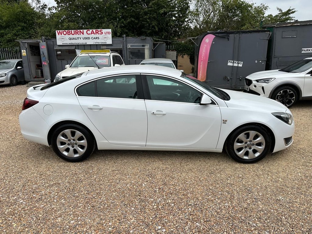 2014 Vauxhall Insignia thumbnail 21