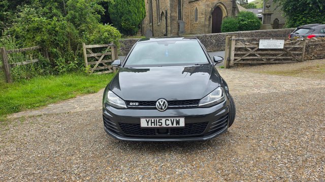 View our VOLKSWAGEN GOLF