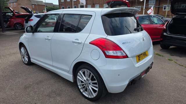 View our SUZUKI SWIFT