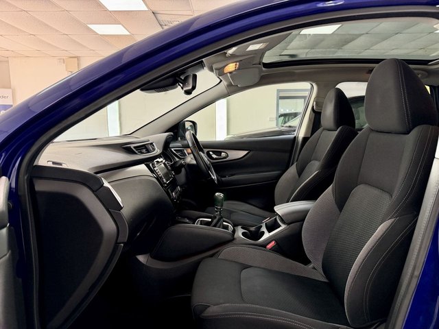 View our NISSAN QASHQAI