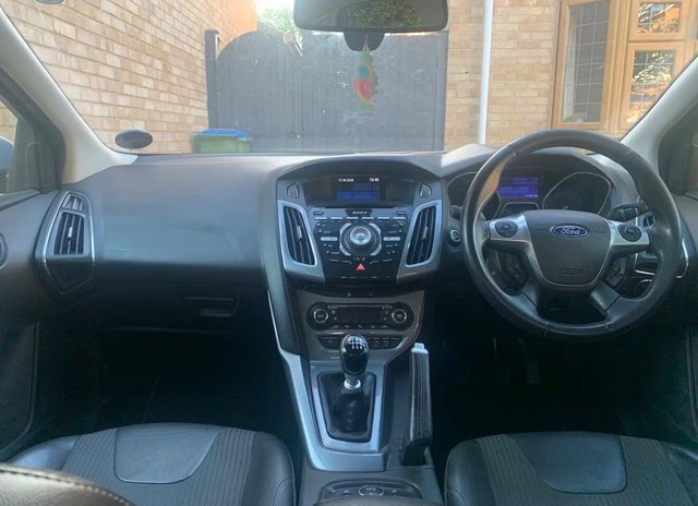 View our FORD FOCUS