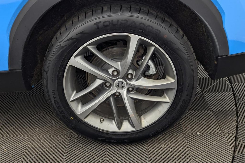 USED 2023 72 MG MG HS 1.5 T-GDI Exclusive SUV 5dr Petrol Manual Euro 6 (s/s) (162 ps) Pan Roof, Car Play, Camera