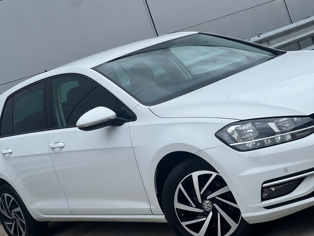 View our VOLKSWAGEN GOLF