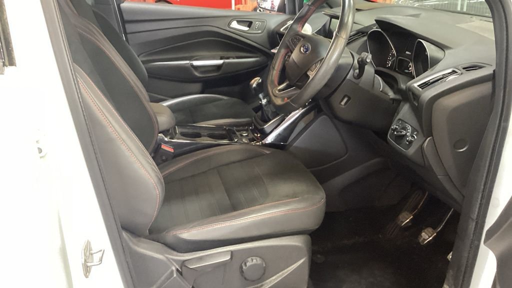 USED 2019 69 FORD KUGA 1.5T EcoBoost GPF ST-Line SUV 5dr Petrol Manual Euro 6 (s/s) (150 ps) SERVICE HISTORY / 2 OWNERS