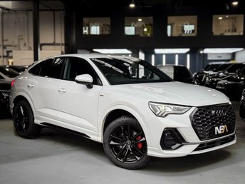 View our AUDI Q3