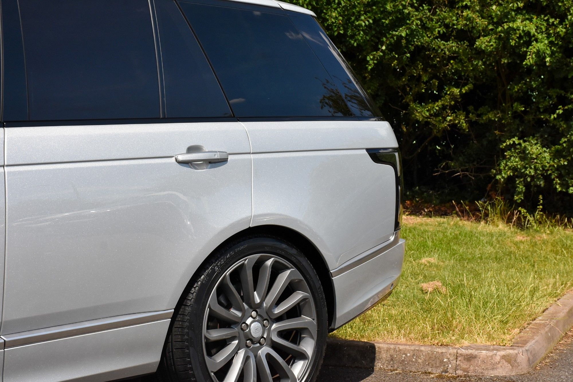 USED 2018 68 LAND ROVER RANGE ROVER 4.4 SD V8 Autobiography SUV 5dr Diesel Auto 4WD Euro 6 (s/s) (339 ps) 