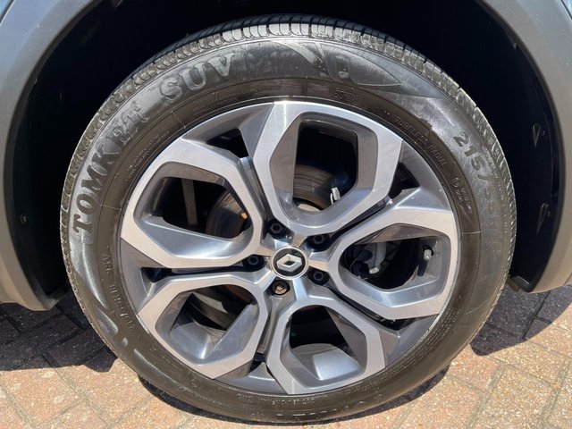 View our RENAULT CAPTUR
