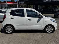 USED 2013 63 HYUNDAI I10 1.2 Classic Hatchback 5dr Petrol Manual Euro 5 (85 bhp) LOW TAX &pound;20 + IDEAL FIRST CAR + FSH + 1 FORMER