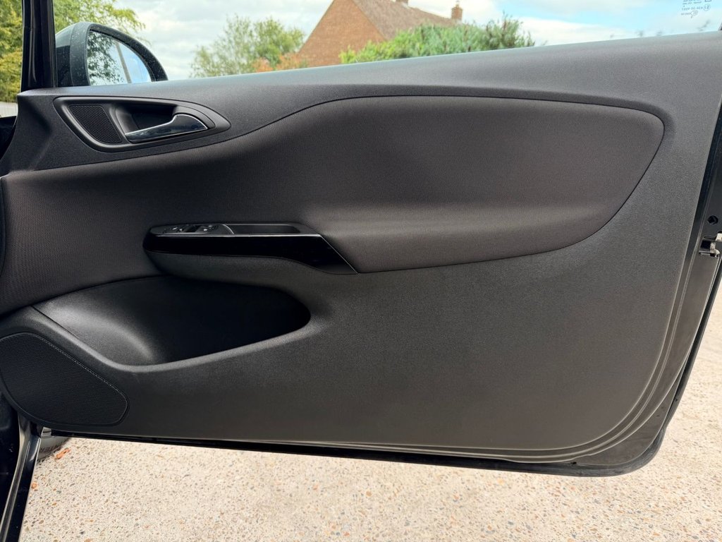 USED 2018 Y VAUXHALL CORSA 1.4i ecoTEC SRi Nav Hatchback 3dr Petrol Manual Euro 6 (75 ps) SatNav|6 Services|Apple CarPlay/Android Auto|