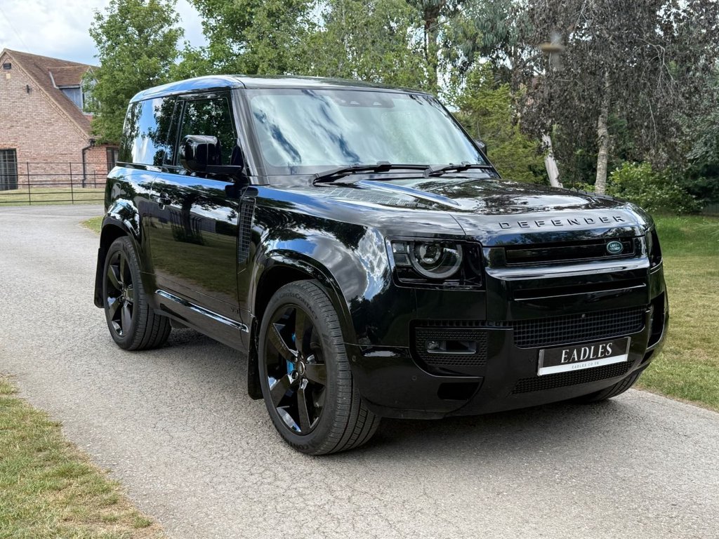 View our LAND ROVER DEFENDER 90