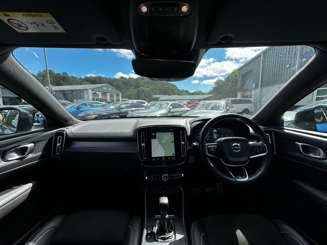 View our VOLVO XC40