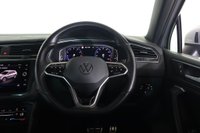 USED 2022 22 VOLKSWAGEN TIGUAN 1.5 TSI R-Line DSG Euro 6 (s/s) 5dr Parking Sensor, Heated Seats,
