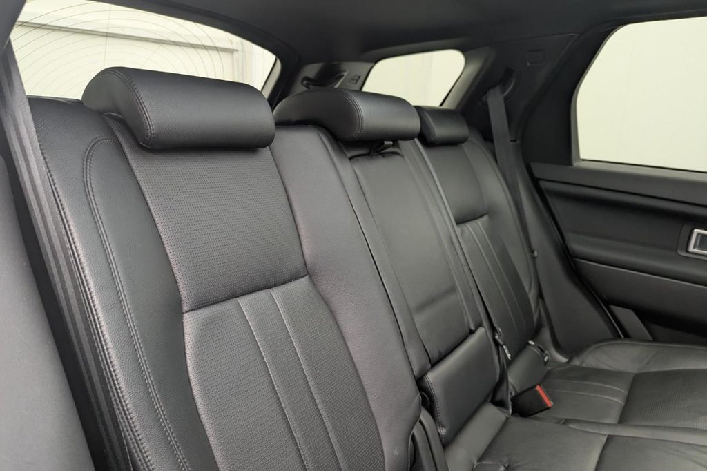 USED 2018 68 LAND ROVER DISCOVERY SPORT 2.0 TD4 Landmark SUV 5dr Diesel Auto 4WD Euro 6 (s/s) (180 ps) 7 Seats, Pan Roof, 4WD