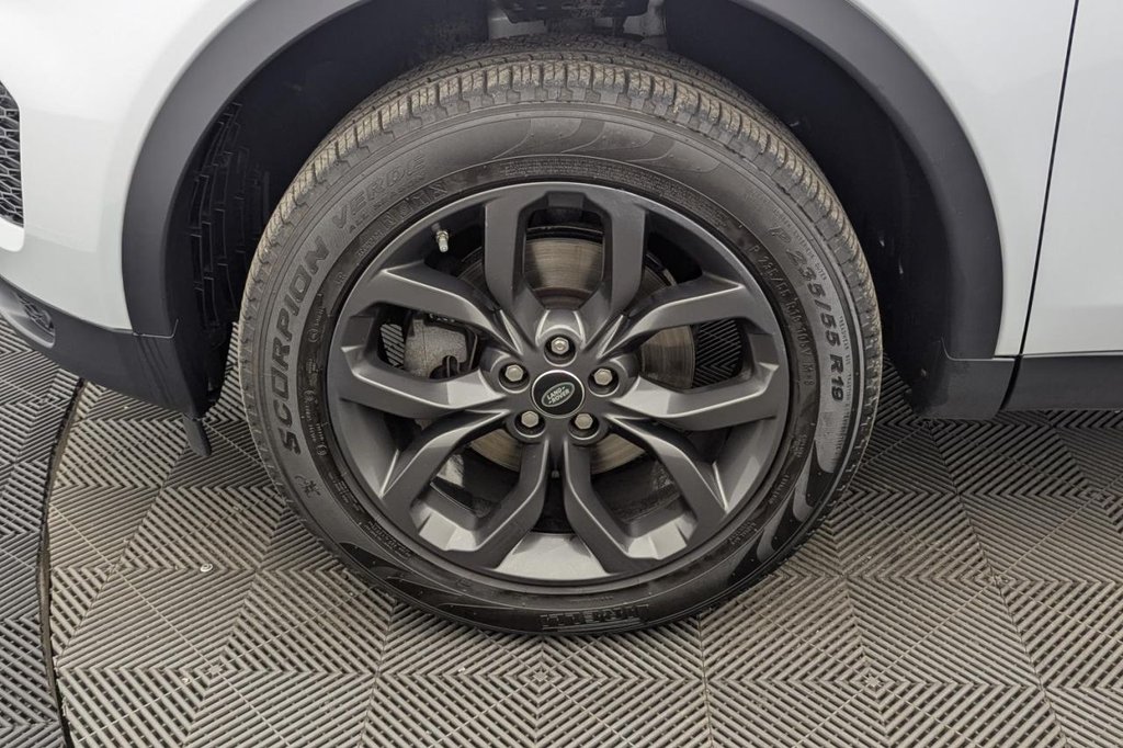 USED 2018 68 LAND ROVER DISCOVERY SPORT 2.0 TD4 Landmark SUV 5dr Diesel Auto 4WD Euro 6 (s/s) (180 ps) 7 Seats, Pan Roof, 4WD