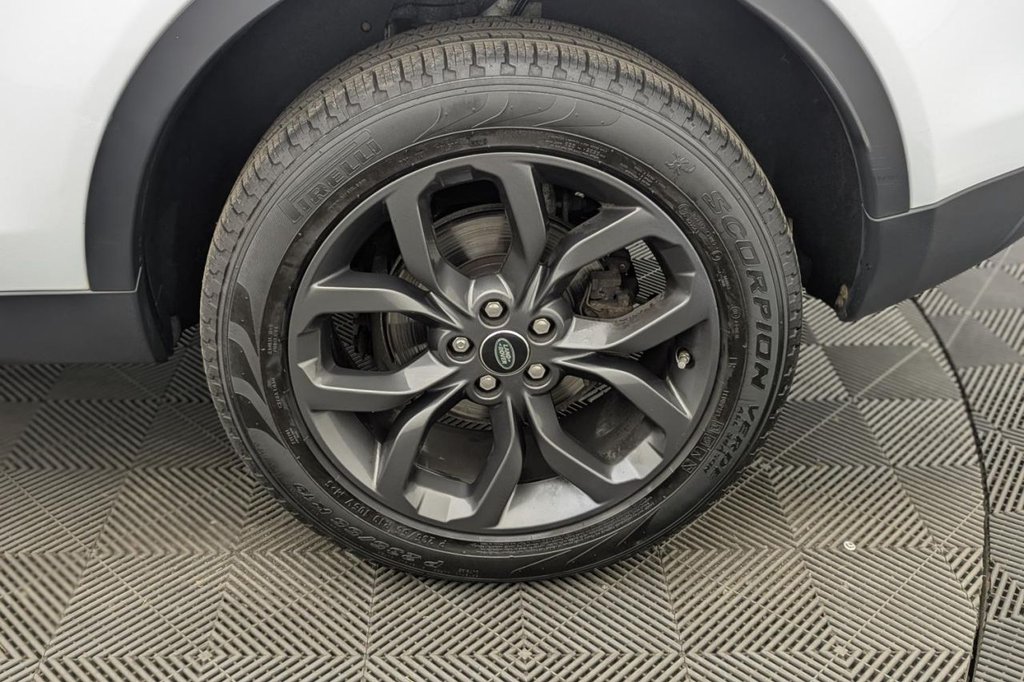 USED 2018 68 LAND ROVER DISCOVERY SPORT 2.0 TD4 Landmark SUV 5dr Diesel Auto 4WD Euro 6 (s/s) (180 ps) 7 Seats, Pan Roof, 4WD