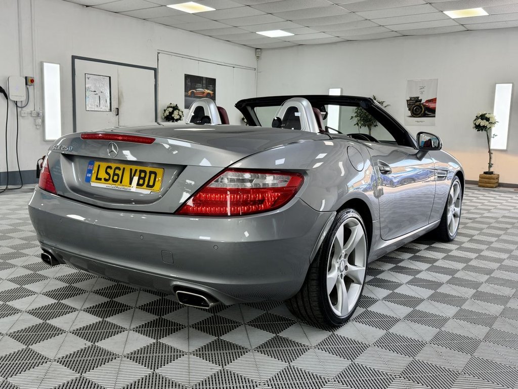 USED 2011 61 MERCEDES-BENZ SLK 1.8 SLK250 BlueEfficiency Edition 125 Convertible 2dr Petrol G-Tronic+ Euro 5 (s/s) (204 ps) 