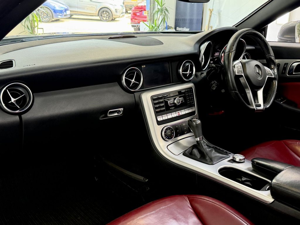 USED 2011 61 MERCEDES-BENZ SLK 1.8 SLK250 BlueEfficiency Edition 125 Convertible 2dr Petrol G-Tronic+ Euro 5 (s/s) (204 ps) 