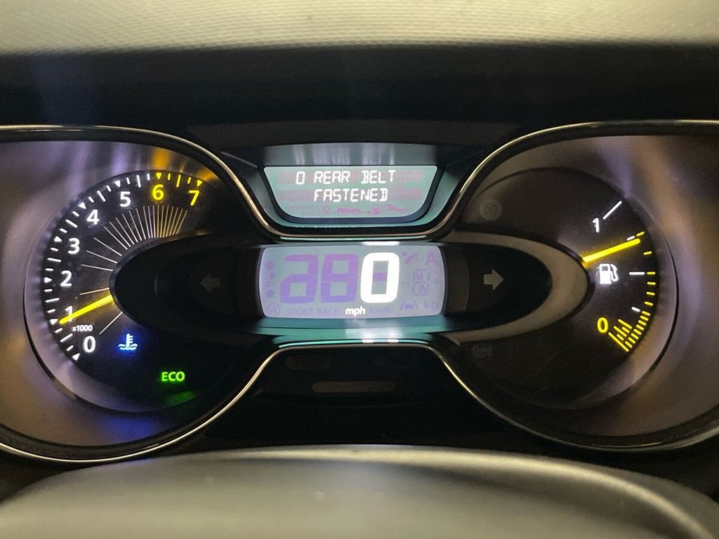 USED 2015 65 RENAULT CAPTUR 0.9 TCe ENERGY Dynamique Nav SUV 5dr Petrol Manual Euro 6 (s/s) (90 ps) Rear Parking Sensors