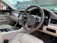 USED 2017 67 JAGUAR XF 2.0d Portfolio Sportbrake Auto AWD Euro 6 (s/s) 5dr INCREDIBLE SPEC CAR STUNNING