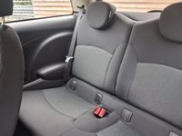 USED 2011 61 MINI HATCH 1.6 One Hatchback 3dr Petrol Manual Euro 5 (98 ps) 