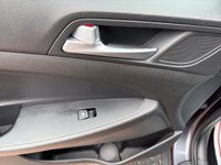 USED 2018 68 HYUNDAI TUCSON 1.6 T-GDi SE Nav SUV 5dr Petrol DCT Euro 6 (s/s) (177 ps) 