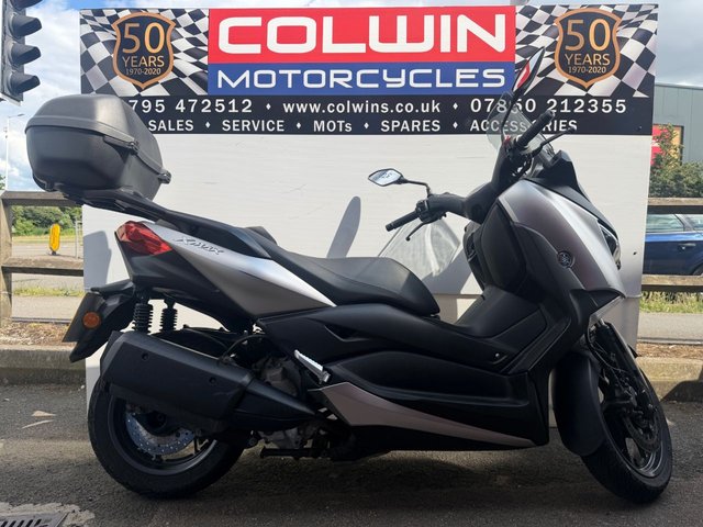 2019 69 YAMAHA XMAX 300 300 Scooter Petrol CVT V-belt Euro 4 (28 ps) 