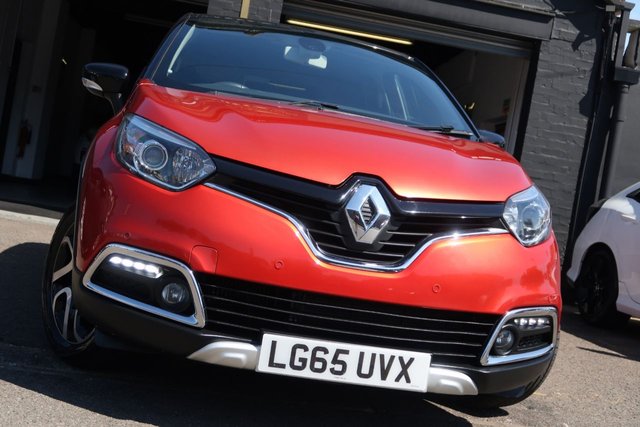View our RENAULT CAPTUR