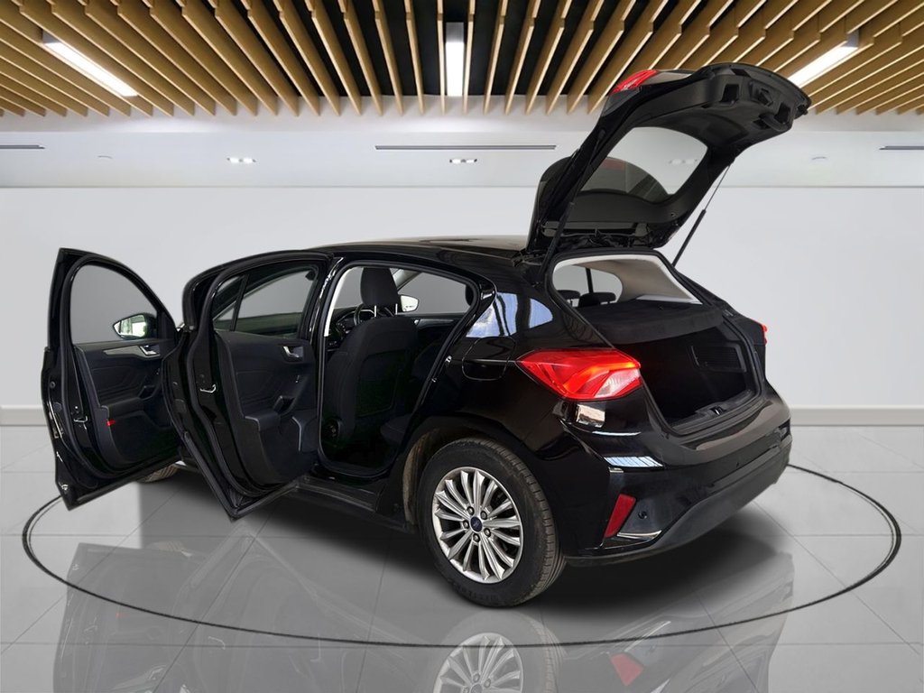 2019 Ford Focus — image 4