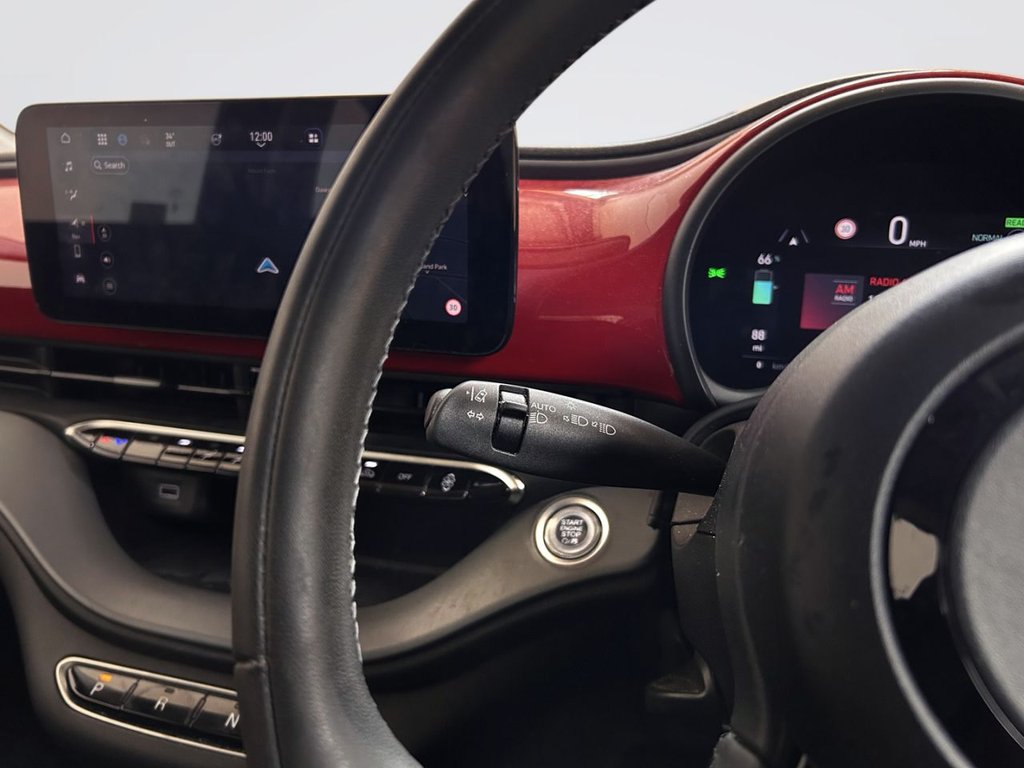 2022 Fiat 500E — image 15