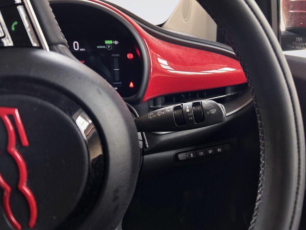 2022 Fiat 500E — image 16