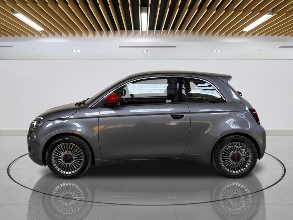 2022 Fiat 500E — image 4