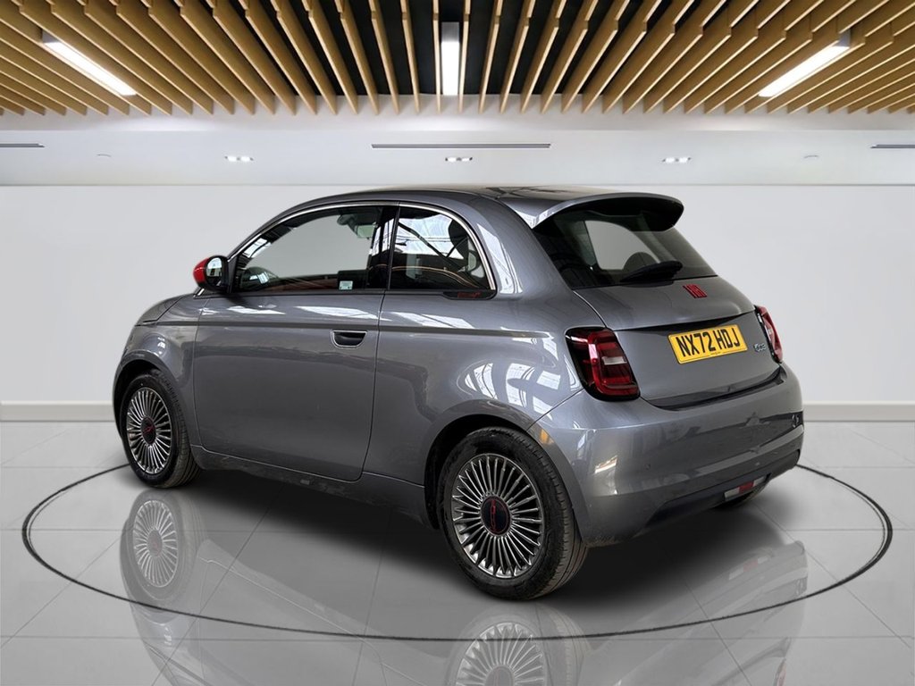 2022 Fiat 500E — image 5