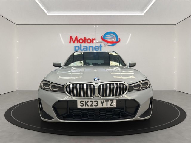 View our BMW 3 SERIES