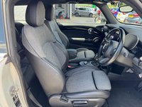 USED 2022 22 MINI Electric Hatch Cooper SE 32.6kWh Level 2 Hatchback 3dr Electric Auto (184 ps) AUTO ELECTRIC -- 1 OWNER -- NAV -- CAMERA -- HEATED SEATS -- CRUISE