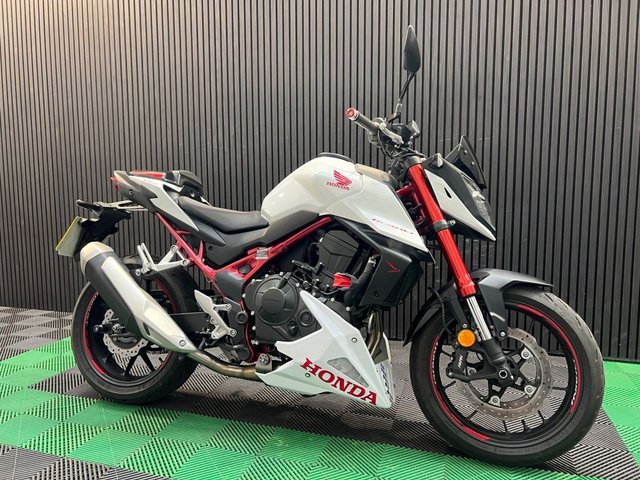 View our HONDA CB750 Hornet