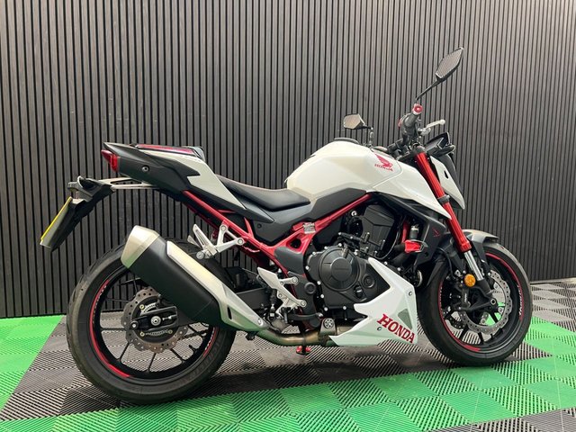 View our HONDA CB750 Hornet