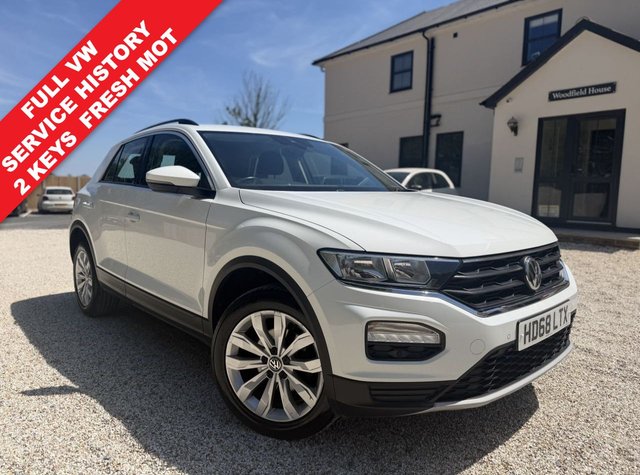 View our VOLKSWAGEN T-ROC