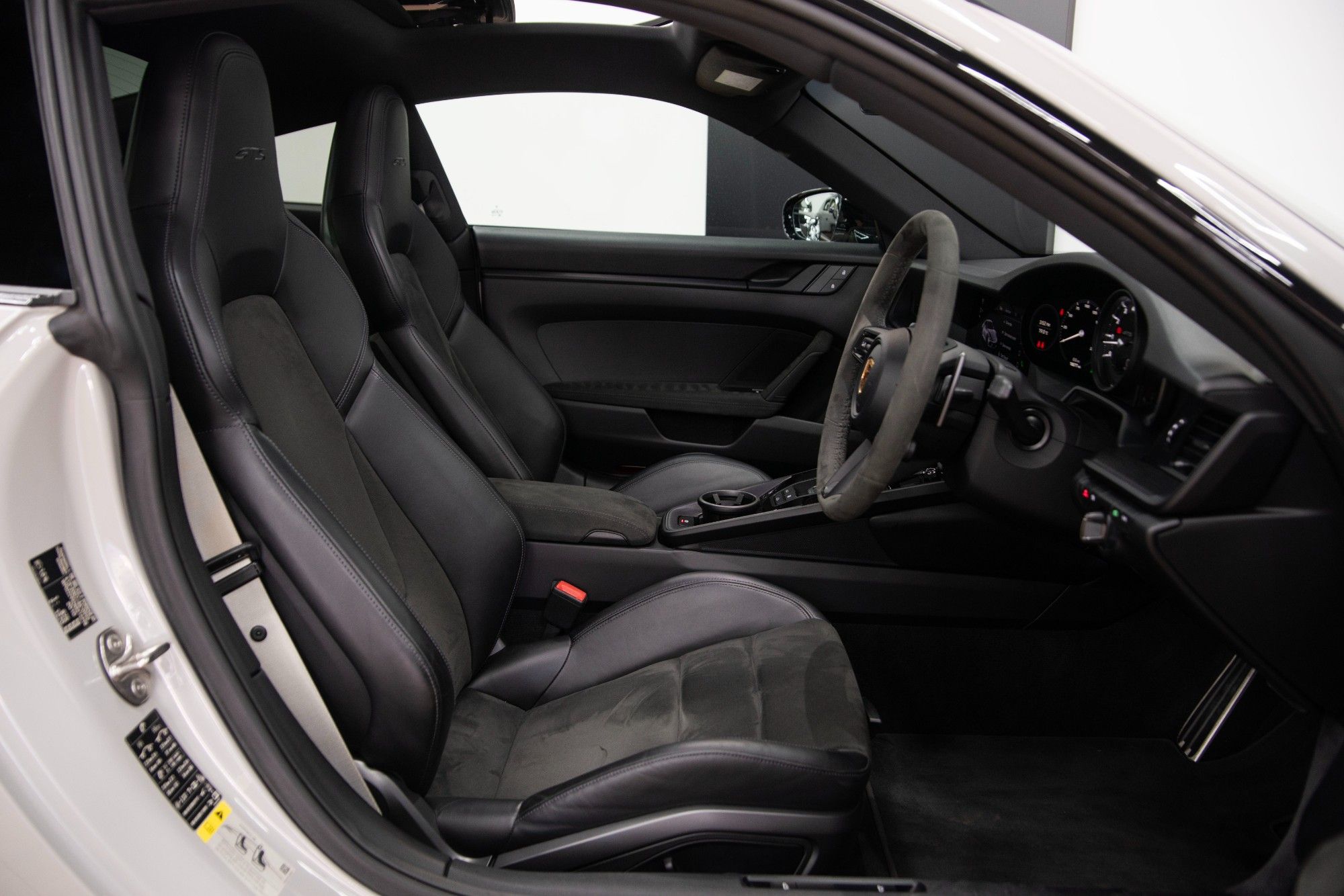USED 2022 22 PORSCHE 911 3.0T 992 Carrera 4 GTS 